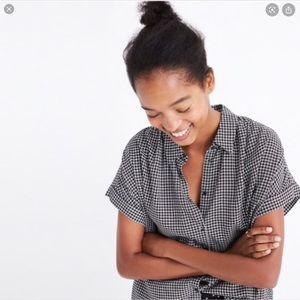 Madewell Central shirt in plaid, size M.